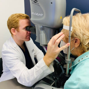 Read more about the article Using the Light Adjustable Lens in practice