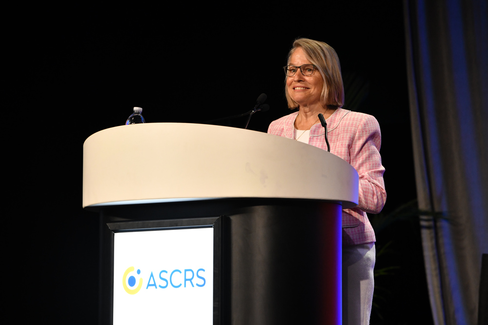 Dr. Miller-Meeks presents at the ASCRS Government Relations Committee session at the 2021 ASCRS Annual Meeting. Source: ASCRS 
