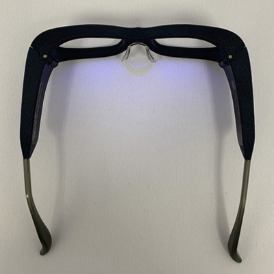 Read more about the article Light-emitting glasses to stall keratoconus progression