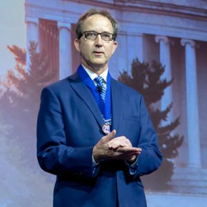 Read more about the article Q&A with the new ASCRS Annual Meeting Program Chair Thomas Samuelson, MD