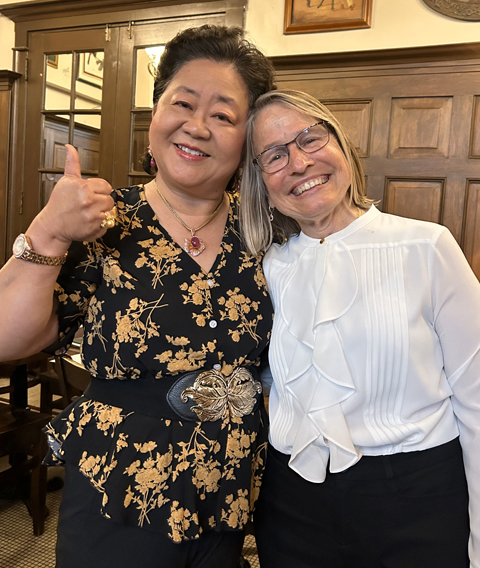 Government Relations Committee member Sandra Yeh, MD, with ophthalmologist and congresswoman Mariannette Miller-Meeks, MD (R-IA)